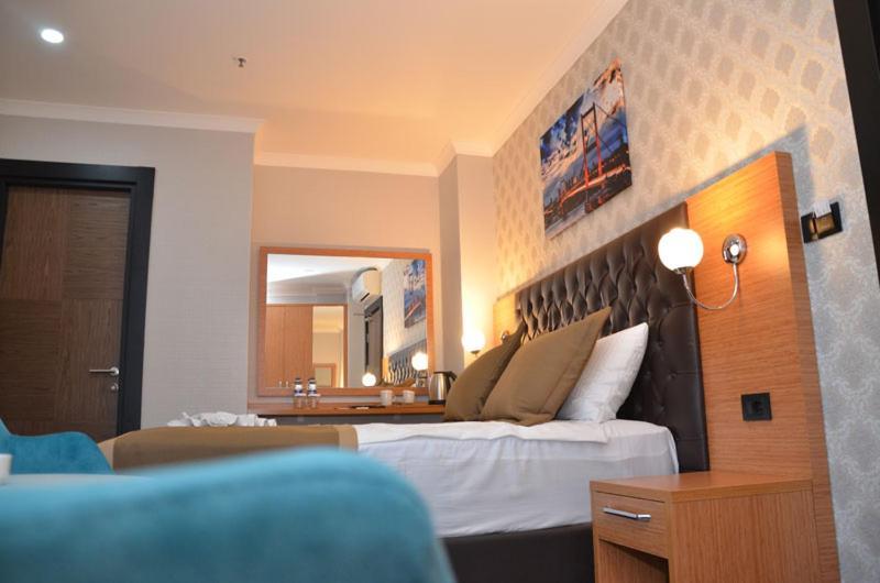Otel Grand Lark Istanboel Buitenkant foto