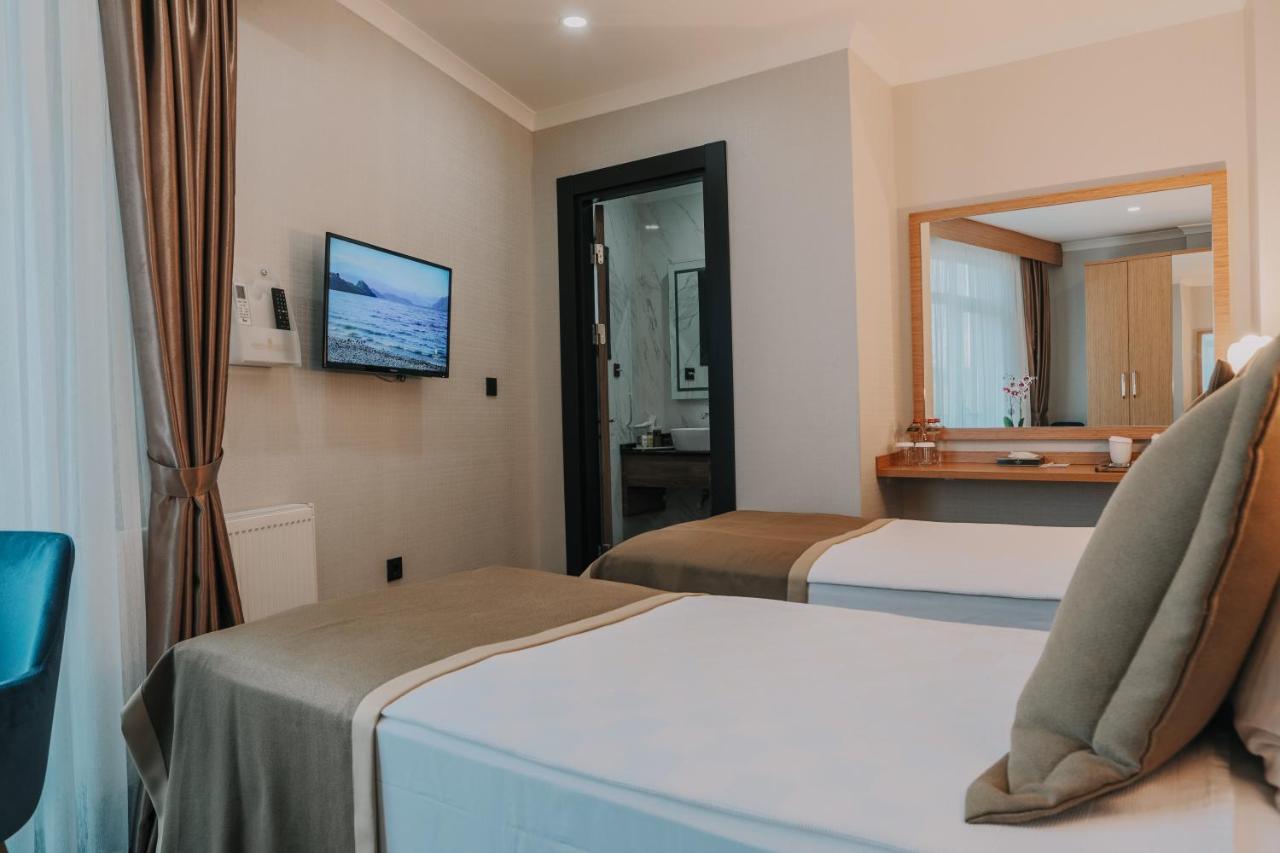Otel Grand Lark Istanboel Buitenkant foto