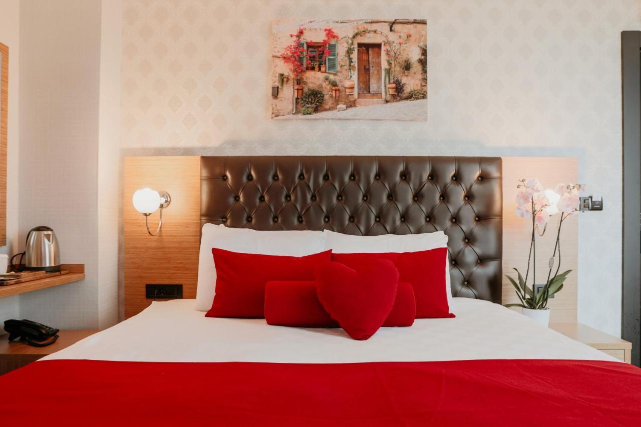 Otel Grand Lark Istanboel Buitenkant foto